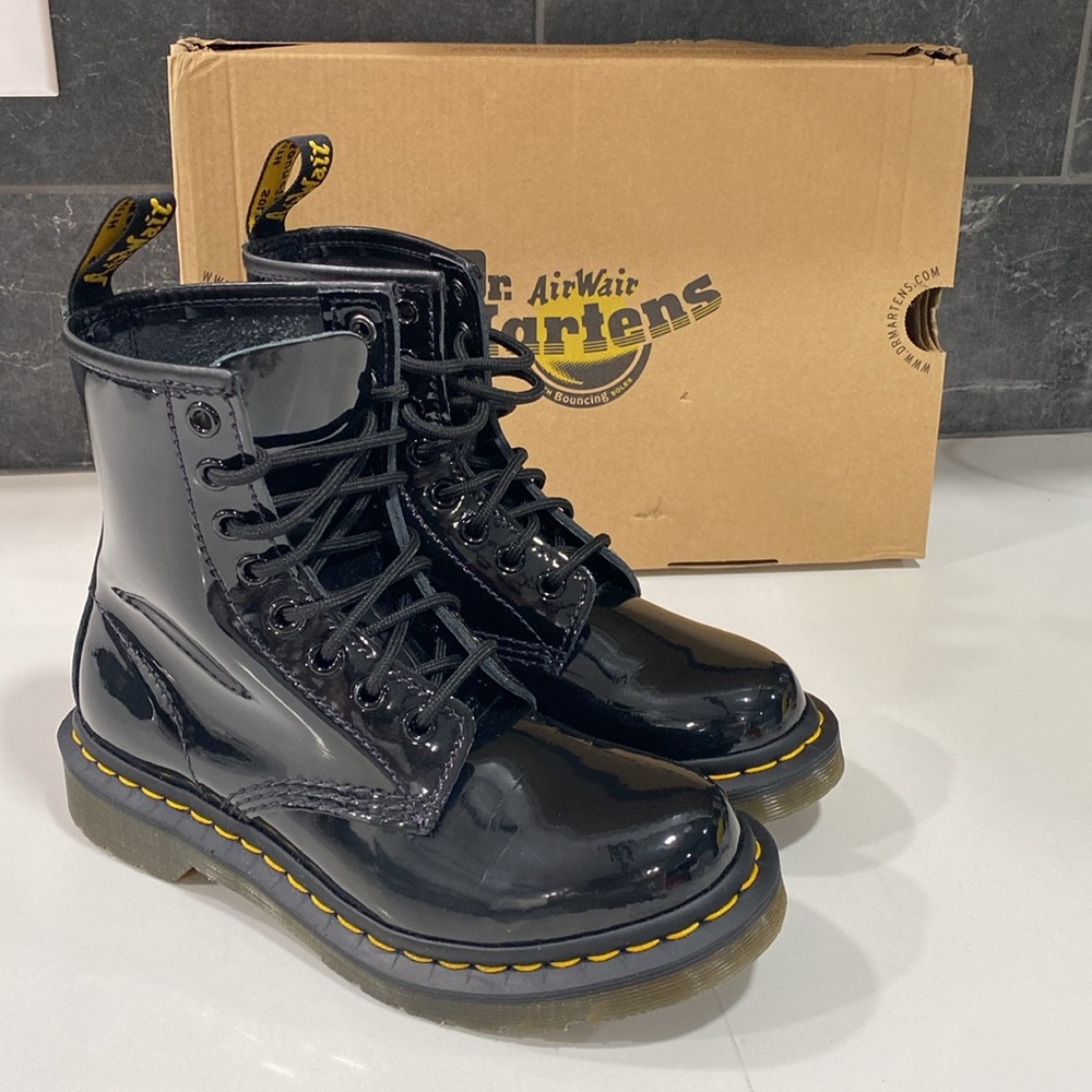 Dr. Martens 1460 W Black Patent Leather Lamper Boots‎ Size 5 Women's